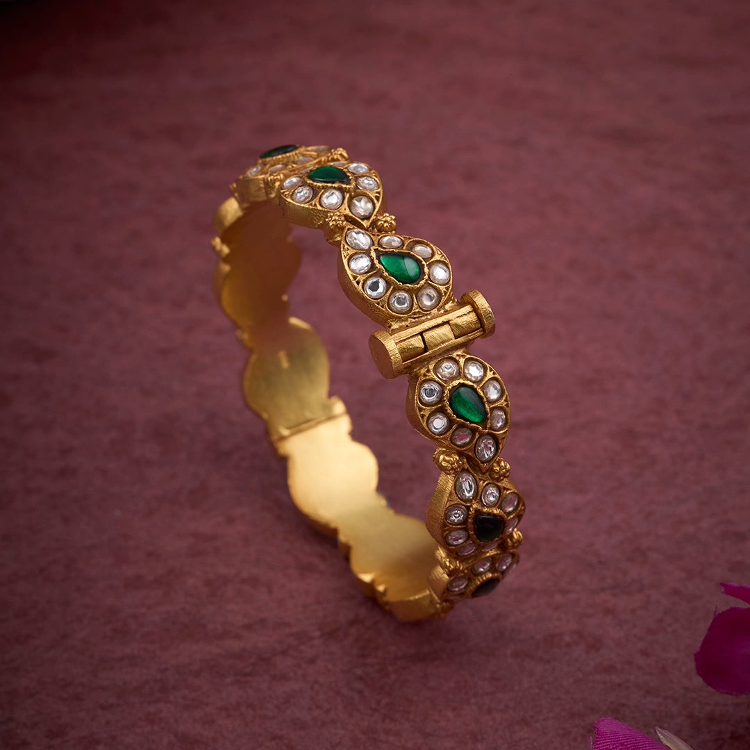 EMERALD KUNDAN ROYALE BANGLES