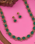 MAJESTIC EMERALD NECKLACE