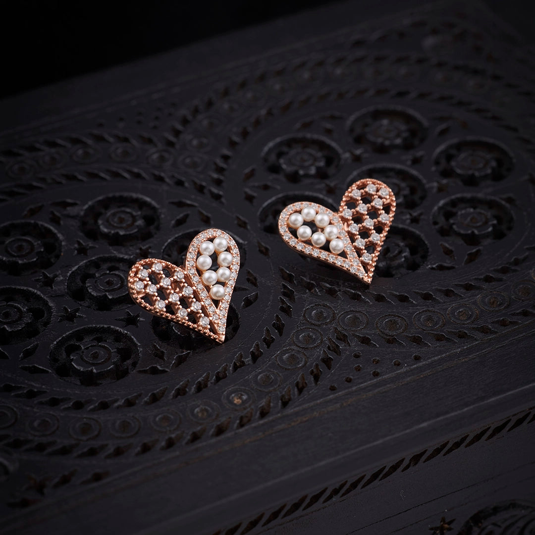 PEARL BLISS HEART STUDS