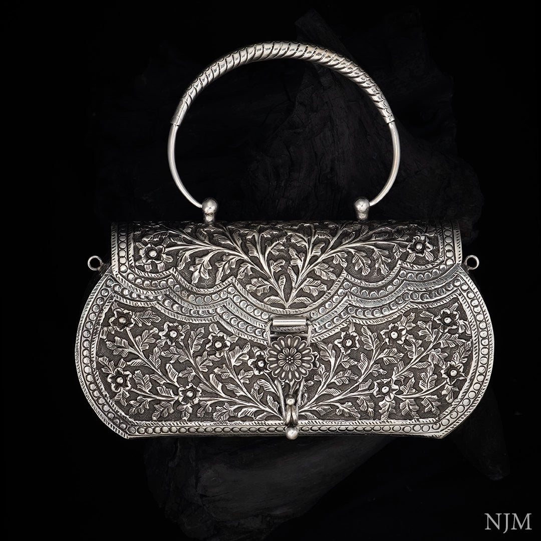 MAHARANI FLORAL CLUTCH