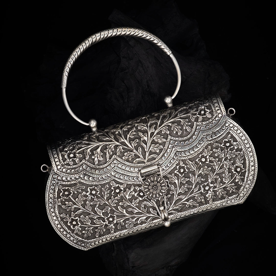 MAHARANI FLORAL CLUTCH