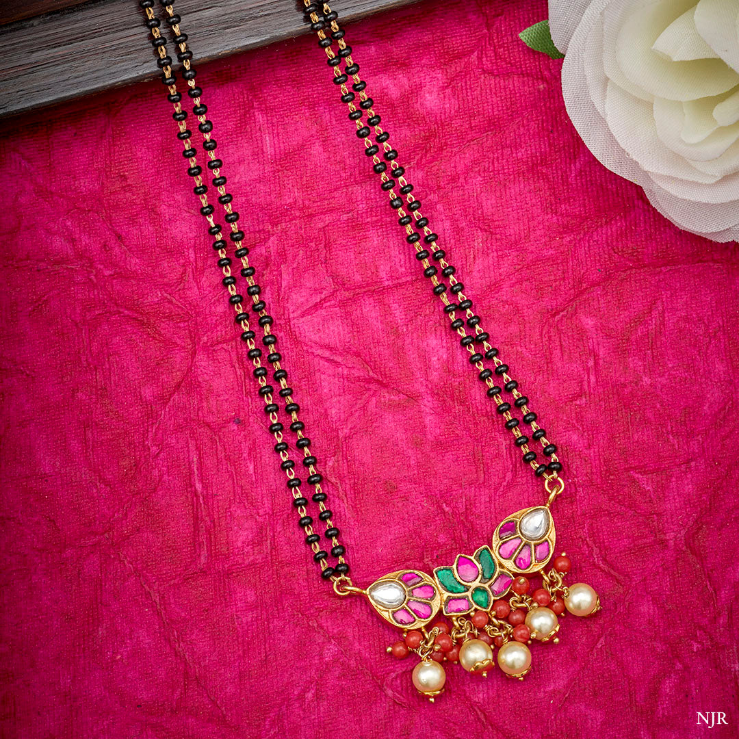 MEERA KUNDAN MANGALSUTRA