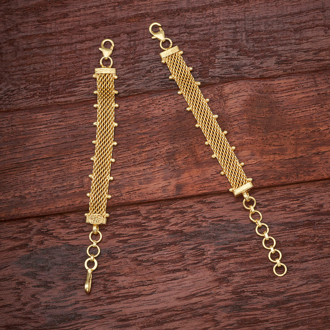 GOLDEN DRAPE BACK CHAIN